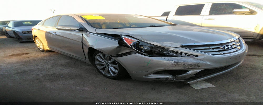 5NPEC4AB9BH254395 2011 HYUNDAI SONATA photo no. 4