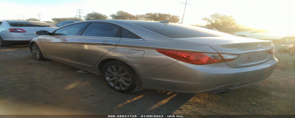 5NPEC4AB9BH254395 2011 HYUNDAI SONATA photo no. 3