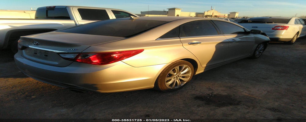5NPEC4AB9BH254395 2011 HYUNDAI SONATA photo no. 4