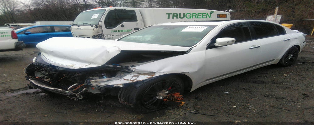 KMHGC4DF4BU123805 2011 HYUNDAI GENESIS photo no. 2