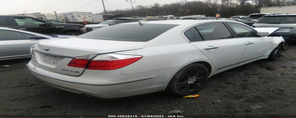 KMHGC4DF4BU123805 2011 HYUNDAI GENESIS photo no. 4