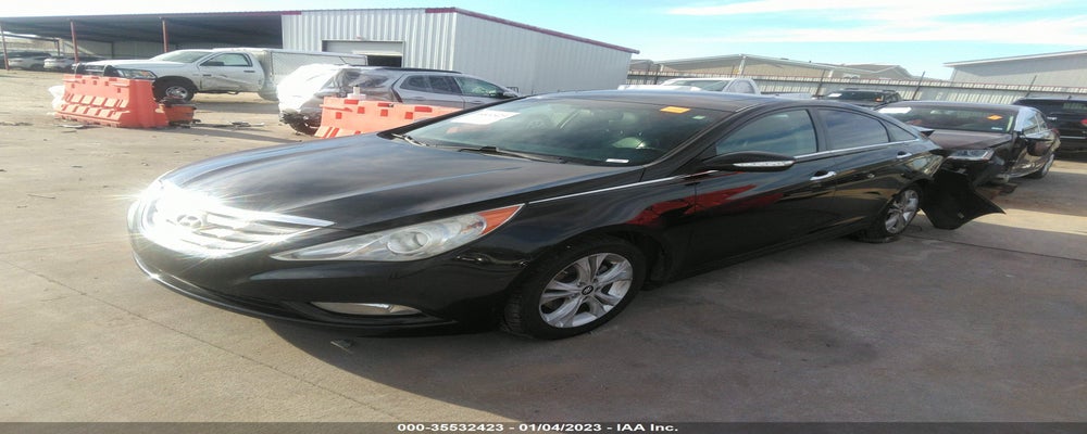 5NPEC4AC0BH256268 2011 HYUNDAI SONATA photo no. 2
