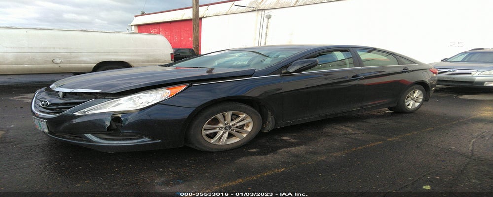 5NPEB4AC2BH179938 2011 HYUNDAI SONATA photo no. 2
