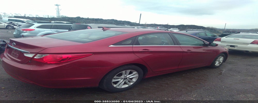 5NPEB4AC8BH075812 2011 HYUNDAI SONATA photo no. 4