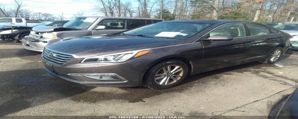 5NPE24AF3FH121837 2015 HYUNDAI SONATA photo no. 2