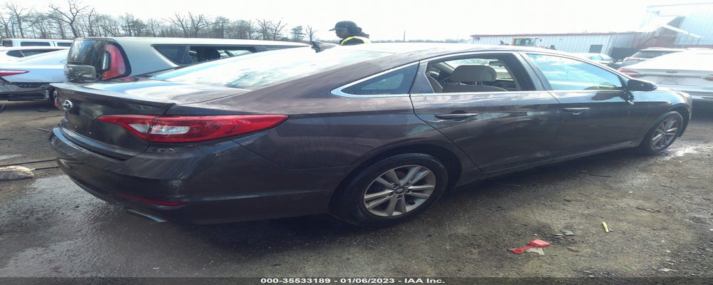 5NPE24AF3FH121837 2015 HYUNDAI SONATA photo no. 4