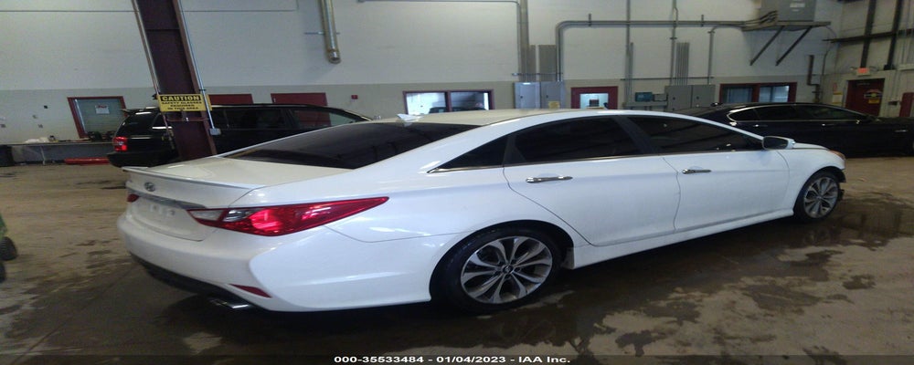 5NPEC4AC8EH925259 2014 HYUNDAI SONATA photo no. 4