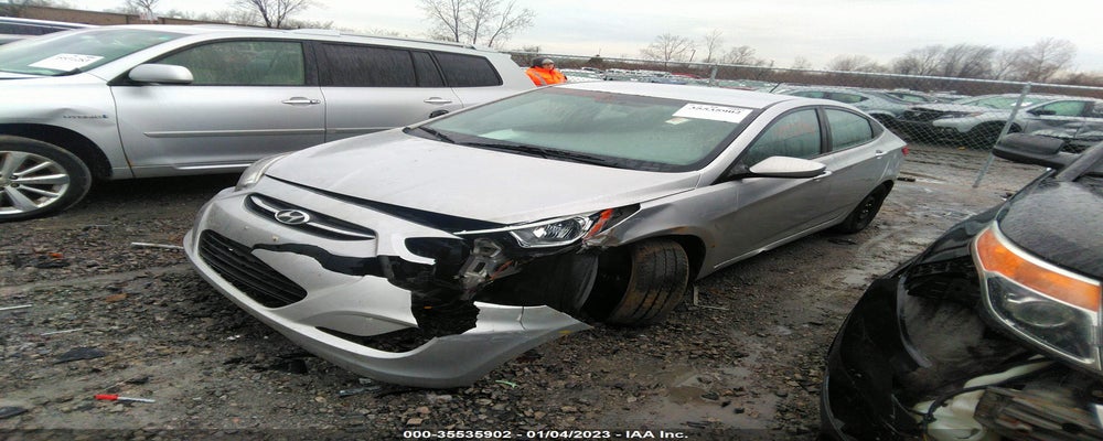 KMHCT4AE2FU824939 2015 HYUNDAI ACCENT photo no. 2