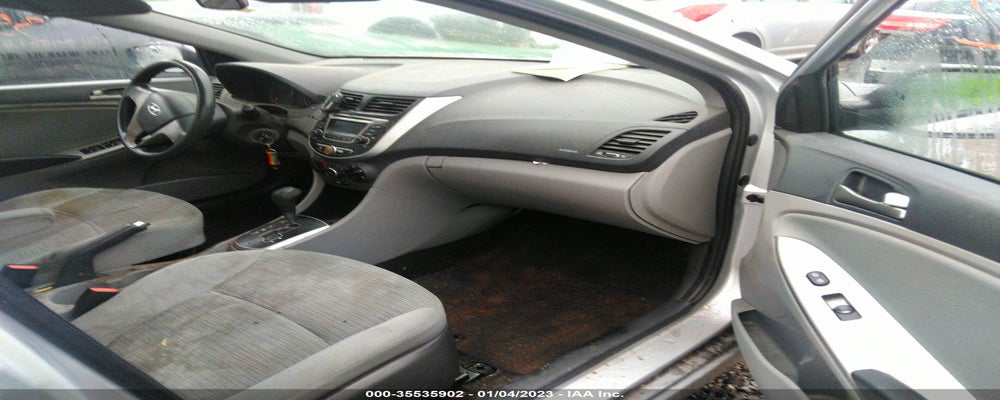 KMHCT4AE2FU824939 2015 HYUNDAI ACCENT photo no. 5