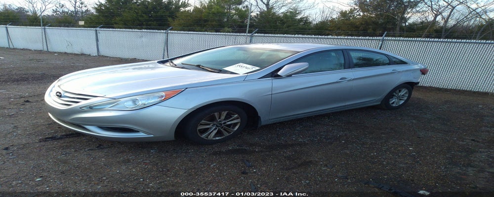 5NPEB4AC2BH252709 2011 HYUNDAI SONATA photo no. 2