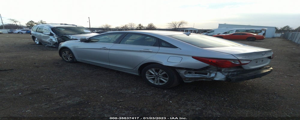 5NPEB4AC2BH252709 2011 HYUNDAI SONATA photo no. 3