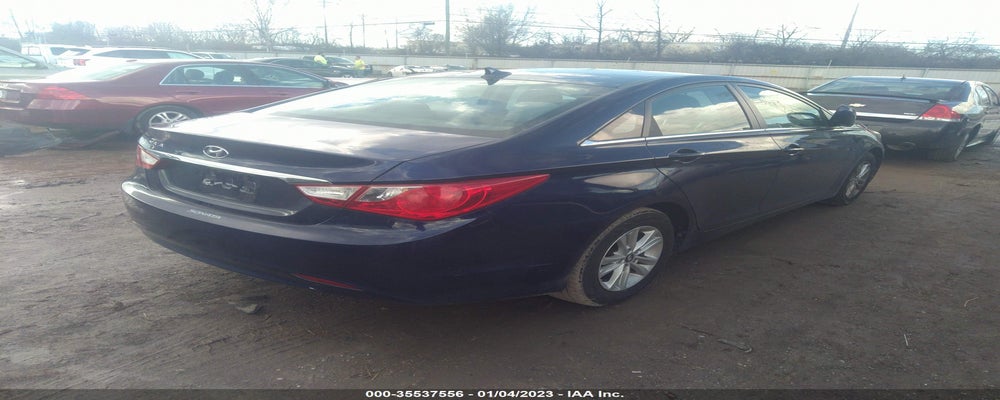 5NPEB4AC8BH281910 2011 HYUNDAI SONATA photo no. 4
