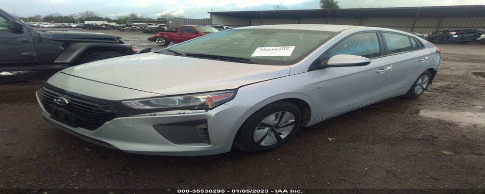 KMHC65LC0HU031537 2017 HYUNDAI IONIQ HYBRID photo no. 2