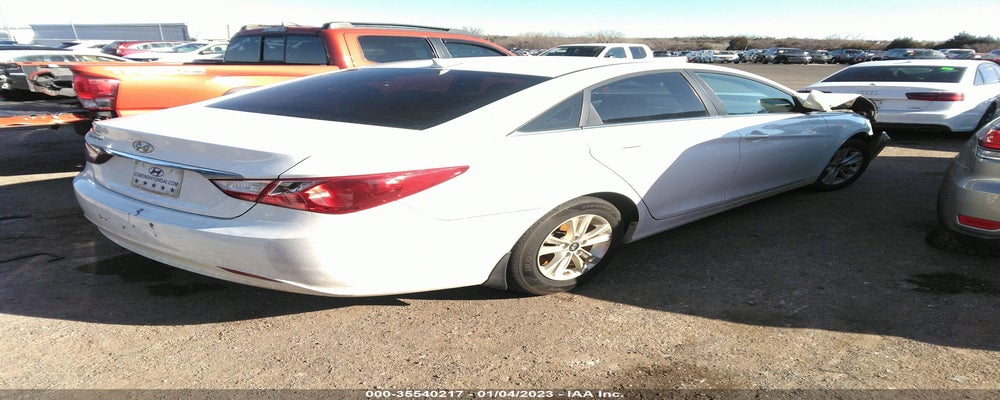 5NPEB4AC8DH770438 2013 HYUNDAI SONATA photo no. 4