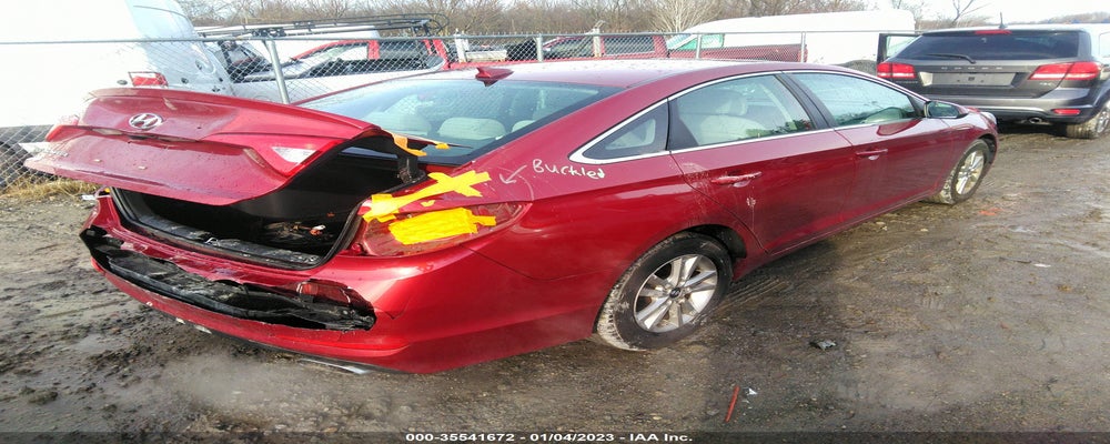 5NPE24AF3FH001195 2015 HYUNDAI SONATA photo no. 4