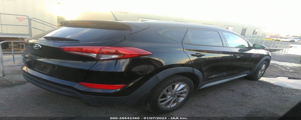 KM8J33A42HU403699 2017 HYUNDAI TUCSON photo no. 4