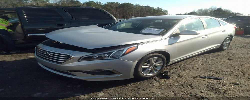 5NPE24AF4FH134614 2015 HYUNDAI SONATA photo no. 2