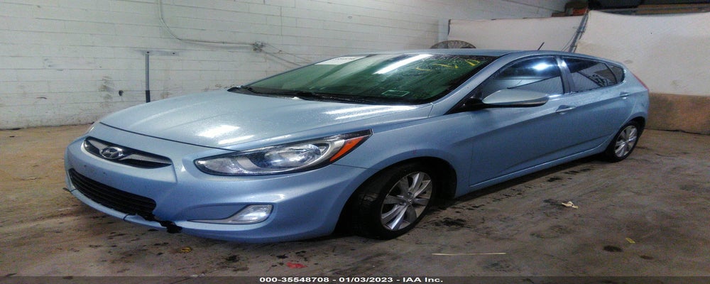 KMHCU5AEXDU085805 2013 HYUNDAI ACCENT photo no. 2