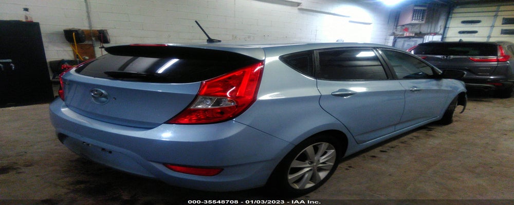 KMHCU5AEXDU085805 2013 HYUNDAI ACCENT photo no. 4