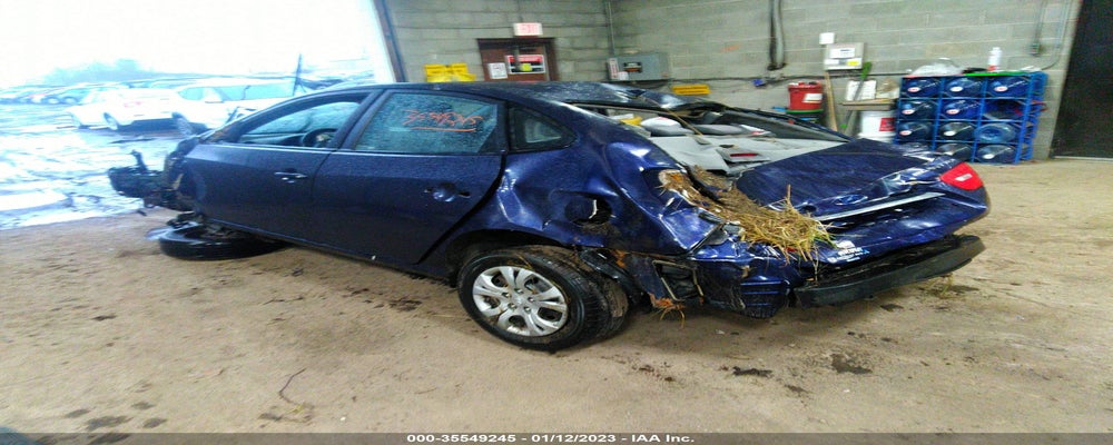KMHDU4AD1AU013506 2010 HYUNDAI ELANTRA photo no. 3