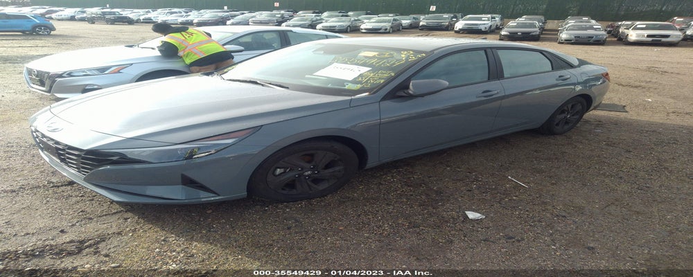 KMHLM4AG3PU379398 2023 HYUNDAI ELANTRA photo no. 2