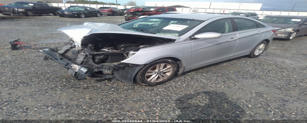 5NPEB4AC4BH120518 2011 HYUNDAI SONATA photo no. 2