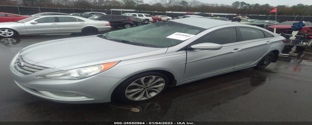 5NPEC4AB2DH771685 2013 HYUNDAI SONATA photo no. 2