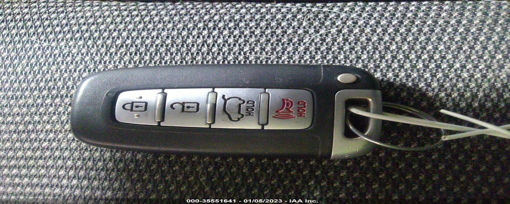 KMHTC6AD7CU069768 2012 HYUNDAI VELOSTER photo no. 11