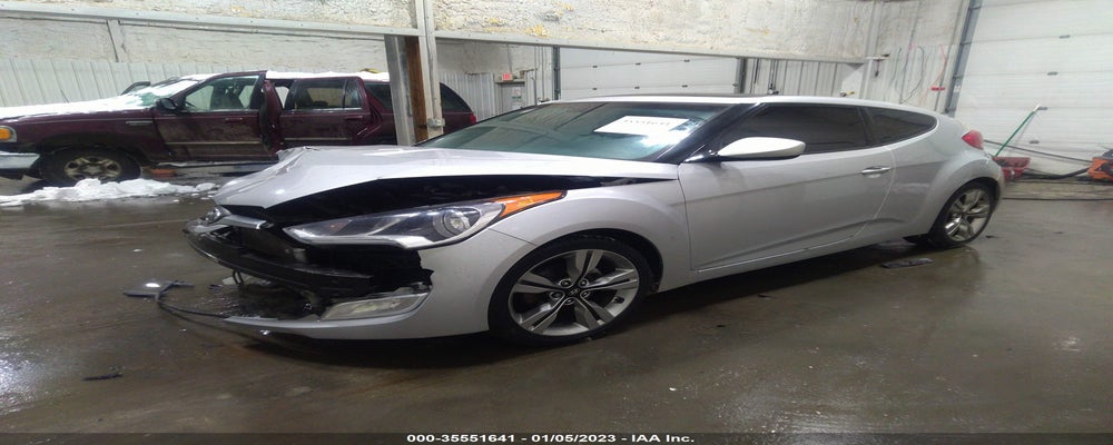 KMHTC6AD7CU069768 2012 HYUNDAI VELOSTER photo no. 2