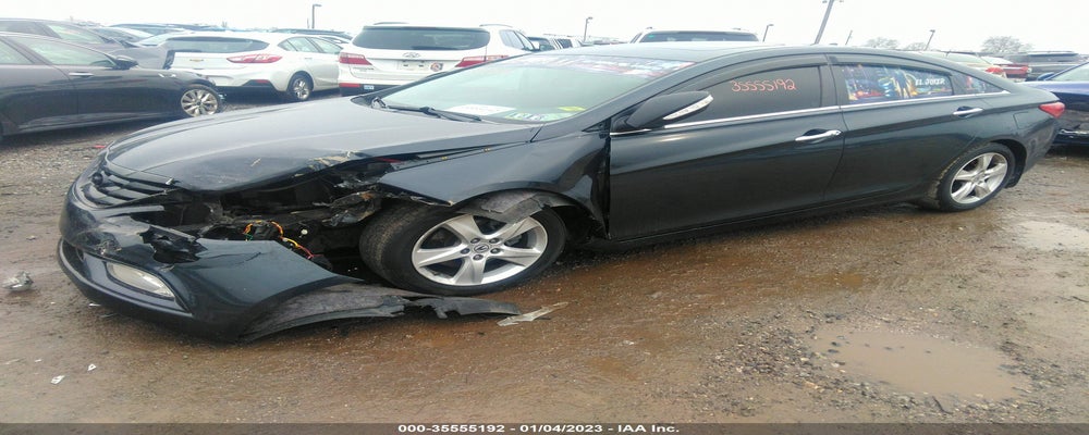 5NPEC4AC8BH275666 2011 HYUNDAI SONATA photo no. 2