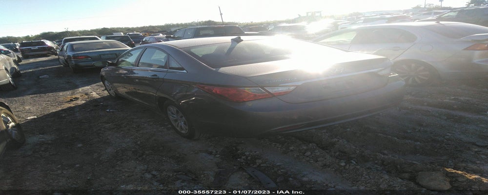 5NPEB4AC8BH261995 2011 HYUNDAI SONATA photo no. 3