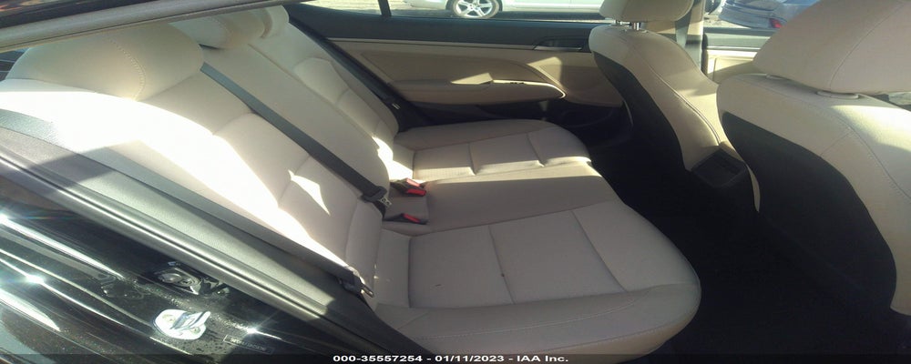 5NPD84LF3JH258390 2018 HYUNDAI ELANTRA photo no. 8
