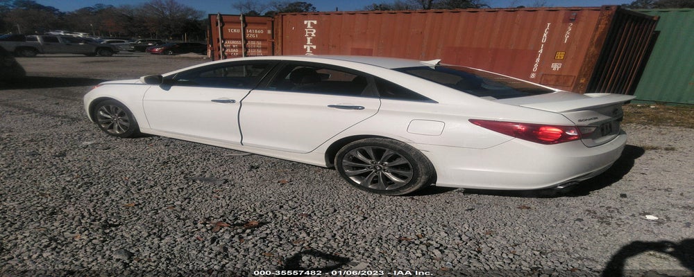 5NPEC4AC9BH271691 2011 HYUNDAI SONATA photo no. 3