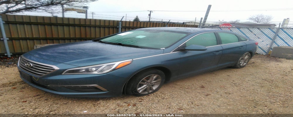 5NPE24AF0FH205419 2015 HYUNDAI SONATA photo no. 2