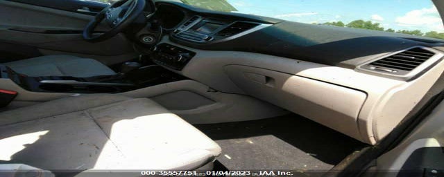 KM8J33A47HU410633 2017 HYUNDAI TUCSON photo no. 5