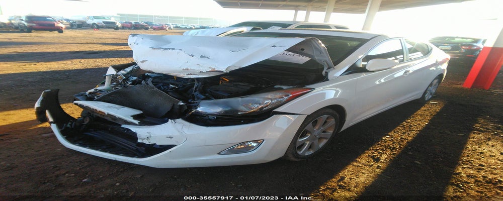 5NPDH4AE0DH428039 2013 HYUNDAI ELANTRA photo no. 2