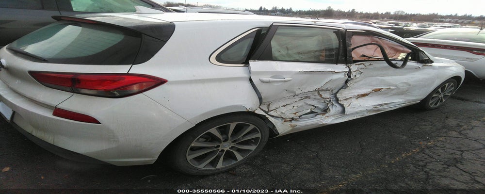 KMHH35LE1KU102445 2019 HYUNDAI ELANTRA GT photo no. 4