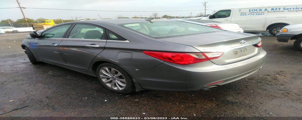5NPEC4AC5BH181714 2011 HYUNDAI SONATA photo no. 3