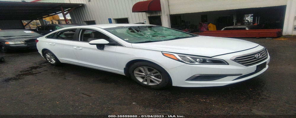 5NPE24AFXHH582892 2017 HYUNDAI SONATA photo no. 1