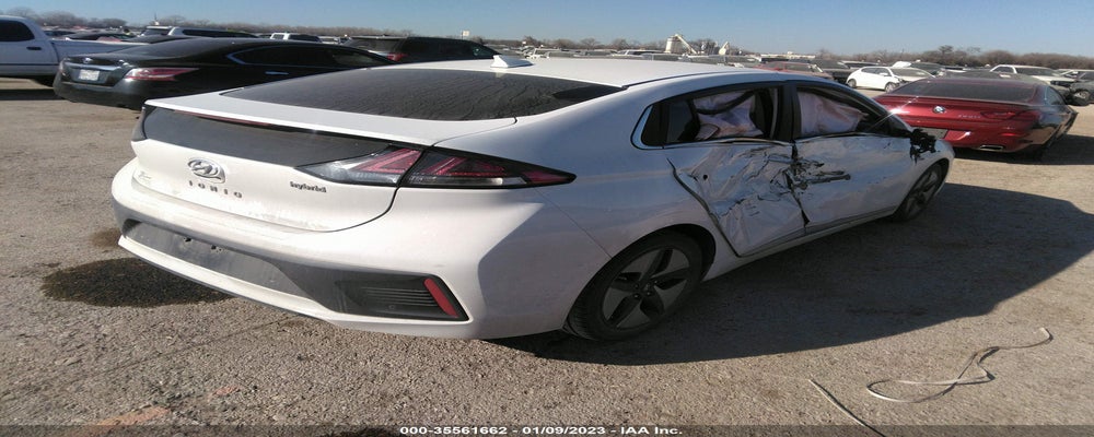 KMHC05LC0LU210977 2020 HYUNDAI IONIQ HYBRID photo no. 4