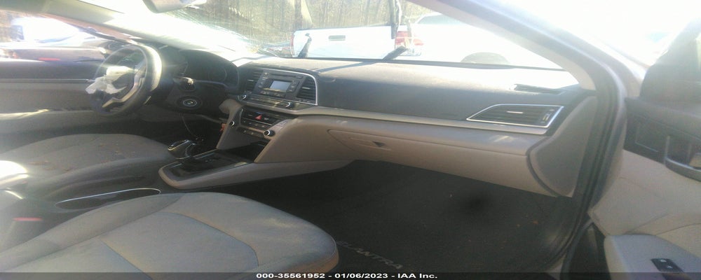 5NPD74LF7HH048596 2017 HYUNDAI ELANTRA photo no. 5