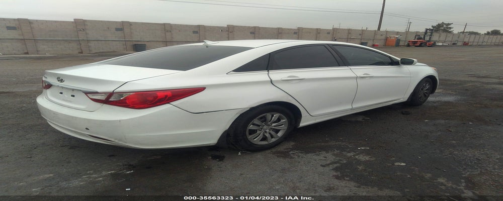 5NPEB4AC9DH532016 2013 HYUNDAI SONATA photo no. 4