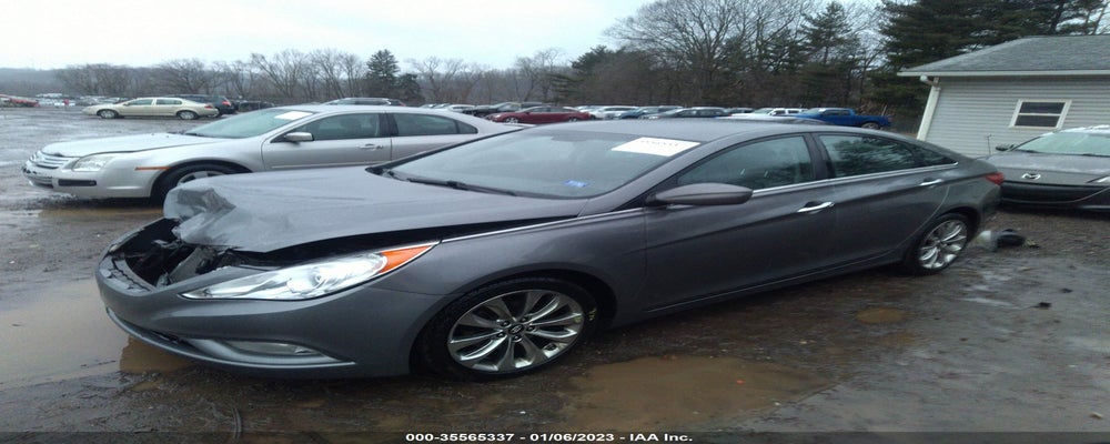 5NPEC4AC8BH099041 2011 HYUNDAI SONATA photo no. 2