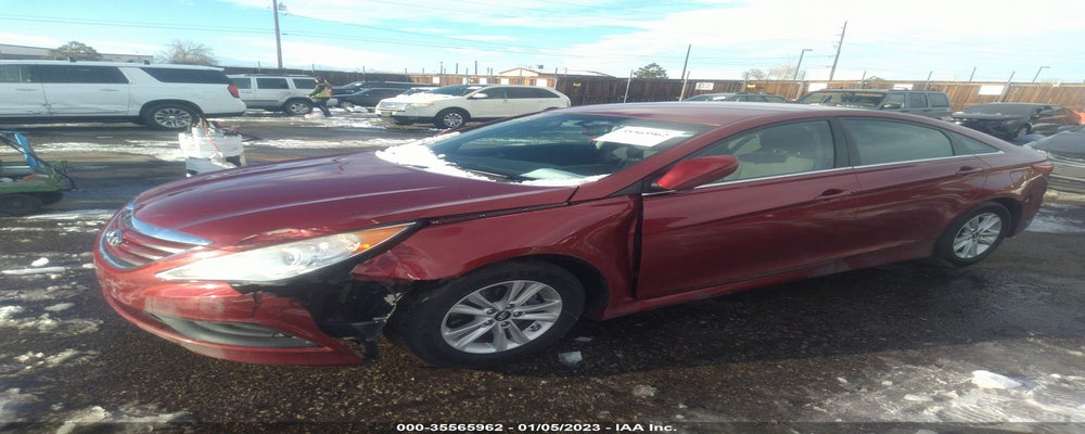 5NPEB4AC8EH913079 2014 HYUNDAI SONATA photo no. 2