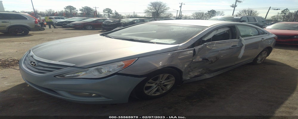 5NPEB4AC3DH579607 2013 HYUNDAI SONATA photo no. 2