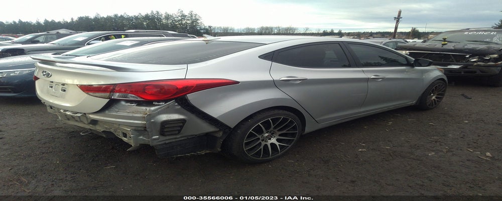 5NPDH4AEXDH386656 2013 HYUNDAI ELANTRA photo no. 4