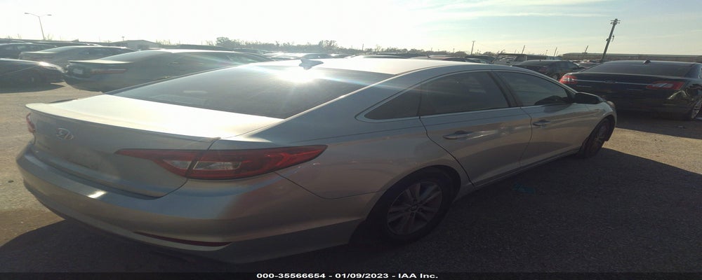 5NPE24AF0FH175015 2015 HYUNDAI SONATA photo no. 4