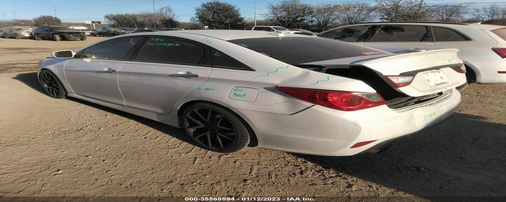 5NPEC4AB5EH885911 2014 HYUNDAI SONATA photo no. 3