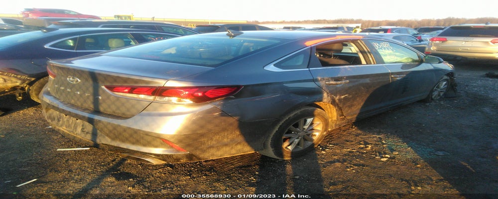 5NPE24AF1KH756050 2019 HYUNDAI SONATA photo no. 4