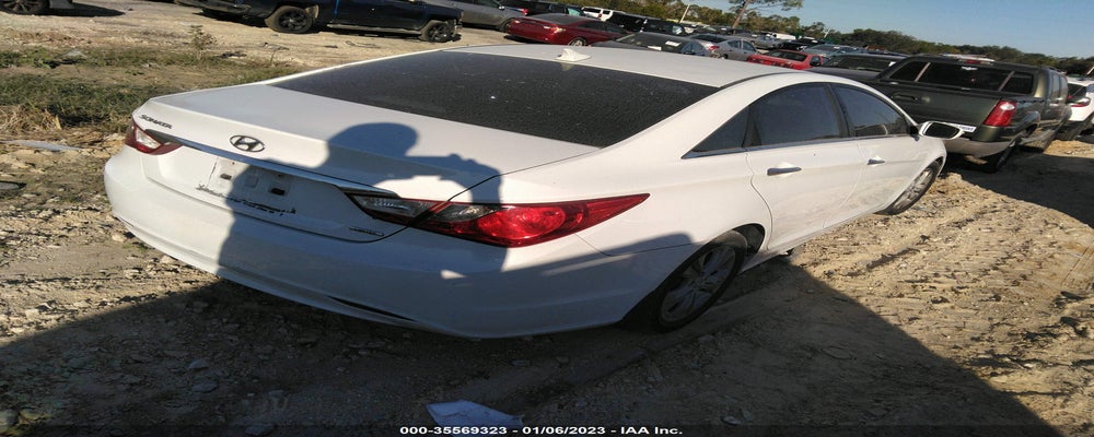 5NPEC4AC7BH106948 2011 HYUNDAI SONATA photo no. 4